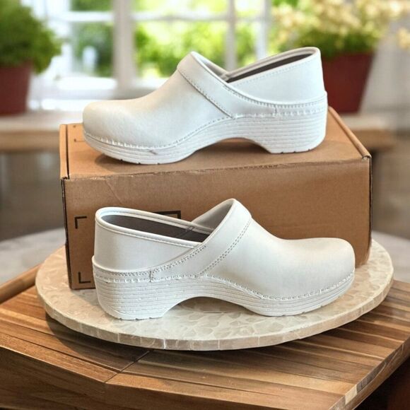 Dansko Professional LT White Box Leather Clogs Women’s Size 40 EU Comfort Work S - Picture 7 of 11